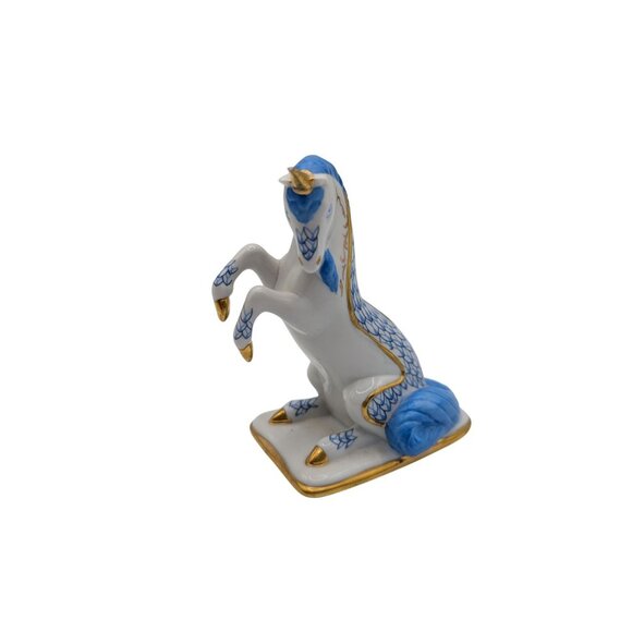 Porcelain Unicorn Figurine By The Franklin Mint 1991 Blue & White With Gold Acce - Picture 2 of 11